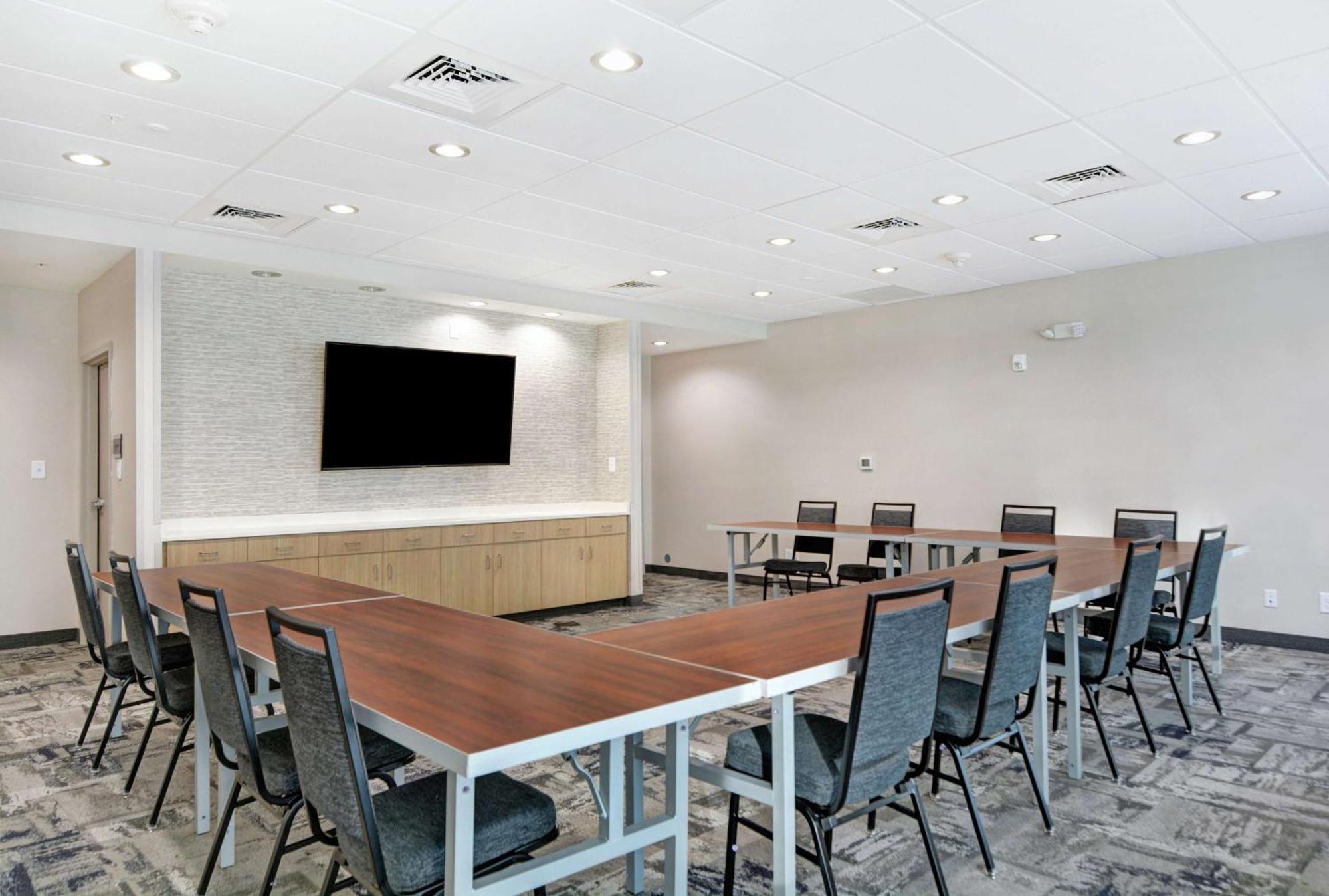 Clegg Home2 Suites By Hilton Raleigh Durham Airport Rtp מראה חיצוני תמונה