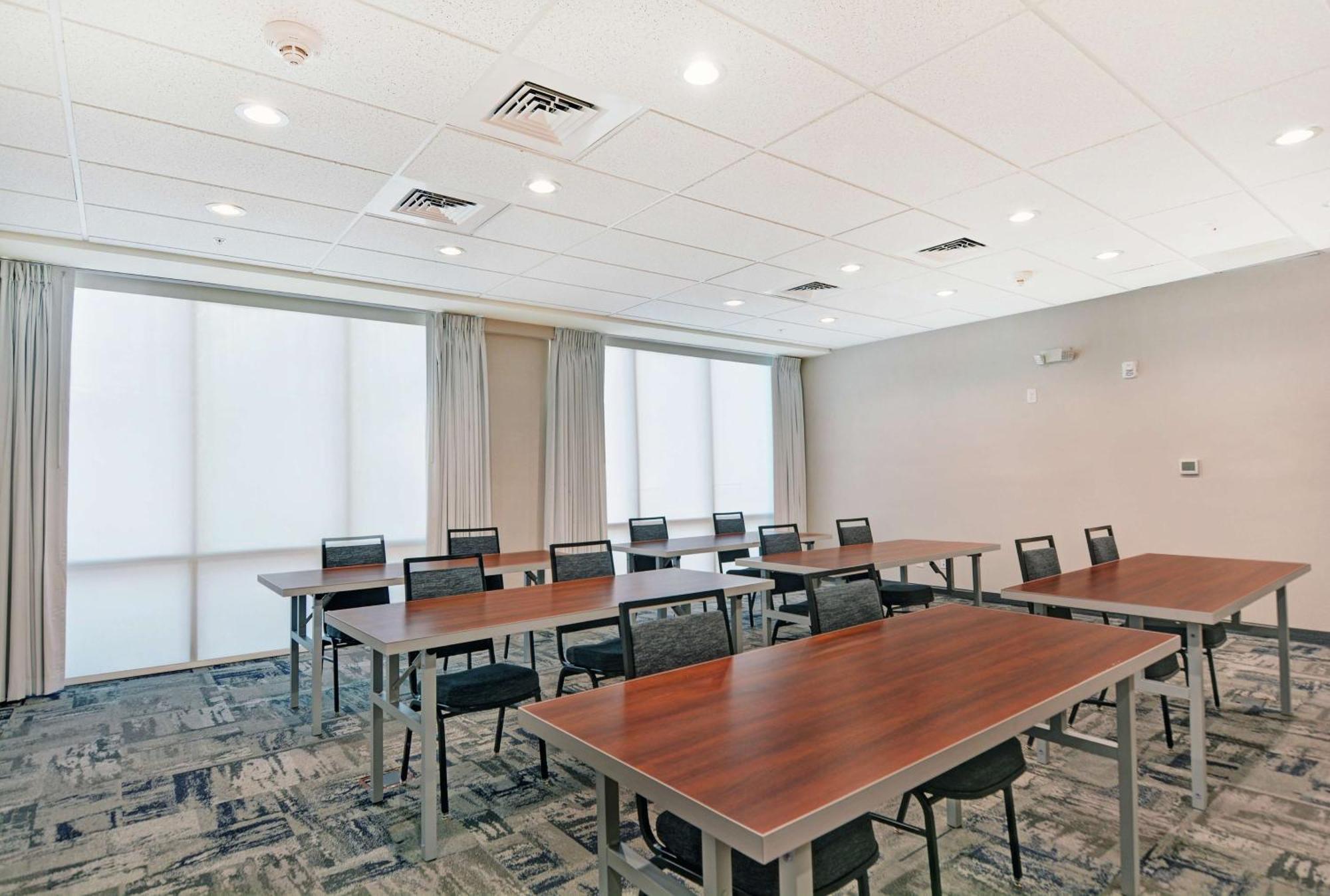Clegg Home2 Suites By Hilton Raleigh Durham Airport Rtp מראה חיצוני תמונה