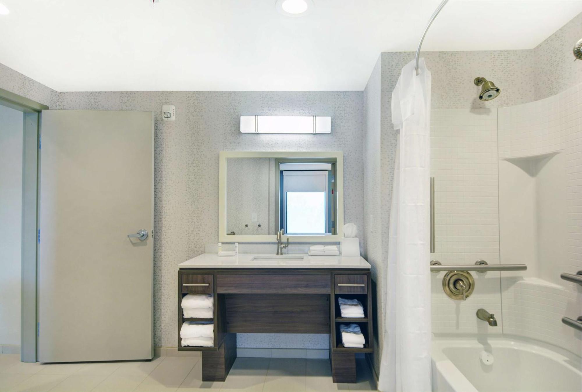 Clegg Home2 Suites By Hilton Raleigh Durham Airport Rtp מראה חיצוני תמונה